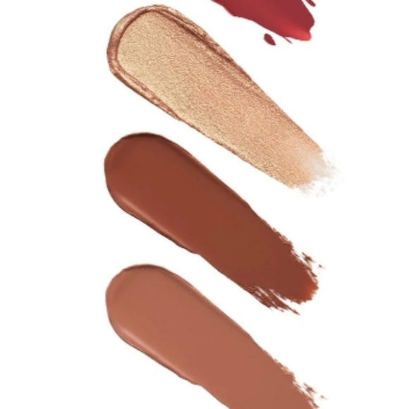 Kylie X Grinch Lipstick - Picture 3 of 4